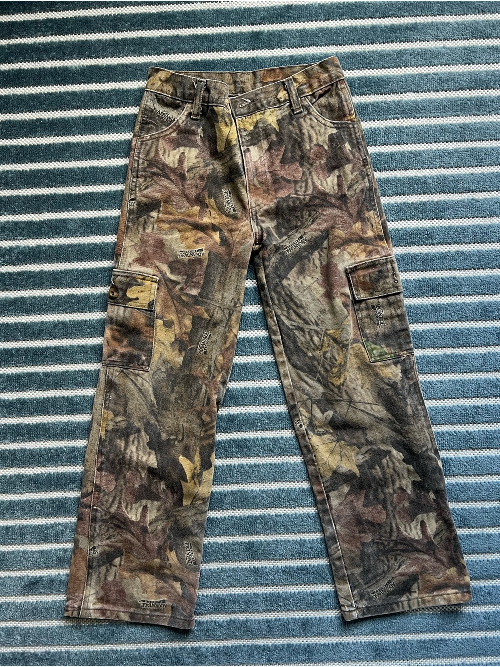 Vintage J. Tuohy’s youth camo cargo pants size 12